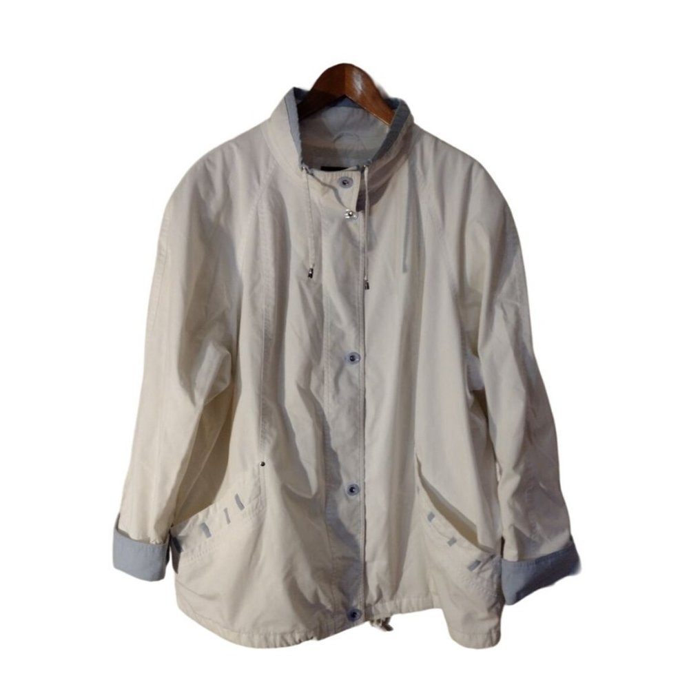 Women's IZ Sport White Lightweight Windbreaker Jacket Size 22/24